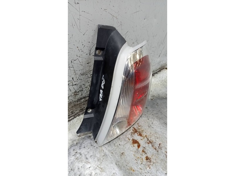 Recambio de piloto trasero derecho para fiat nuova 500 (150) 1.2 cat referencia OEM IAM 51885544  