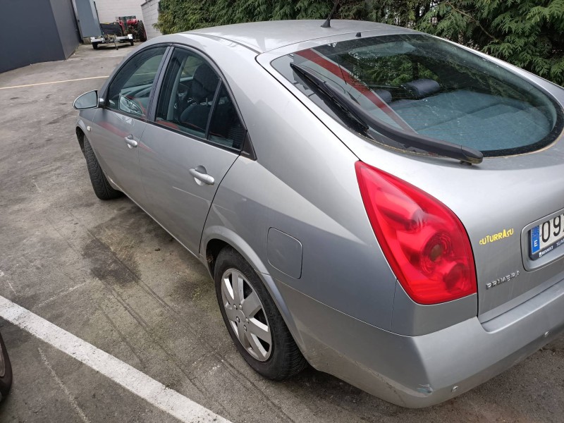 nissan primera berlina (p12) del año 2003