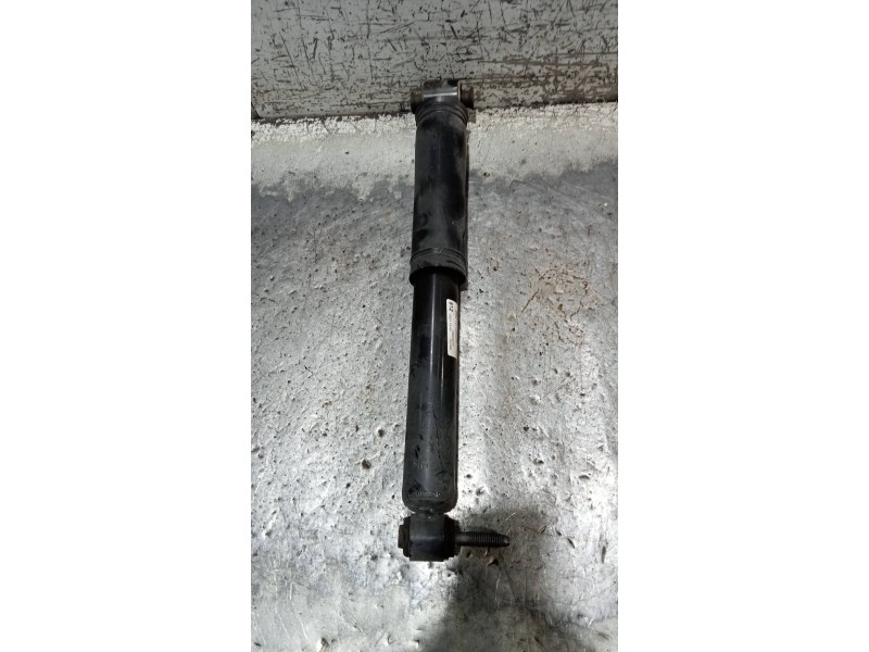 Recambio de amortiguador trasero izquierdo para renault megane iv berlina 5p limited + referencia OEM IAM 562101385R  