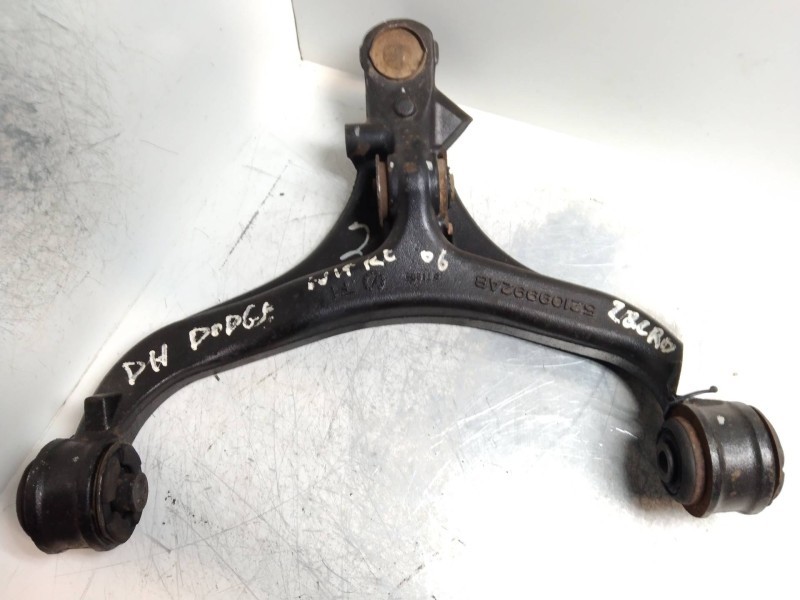 Recambio de brazo suspension inferior delantero derecho para dodge nitro se referencia OEM IAM 52109992AB   Recambio de brazo suspension inferior delantero derecho para dodge nitro se referencia OEM IAM 52109992AB
