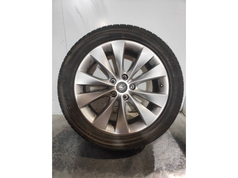 Recambio de juego llantas para opel cascada excellence referencia OEM IAM  CUBIERTAS 235/50/18