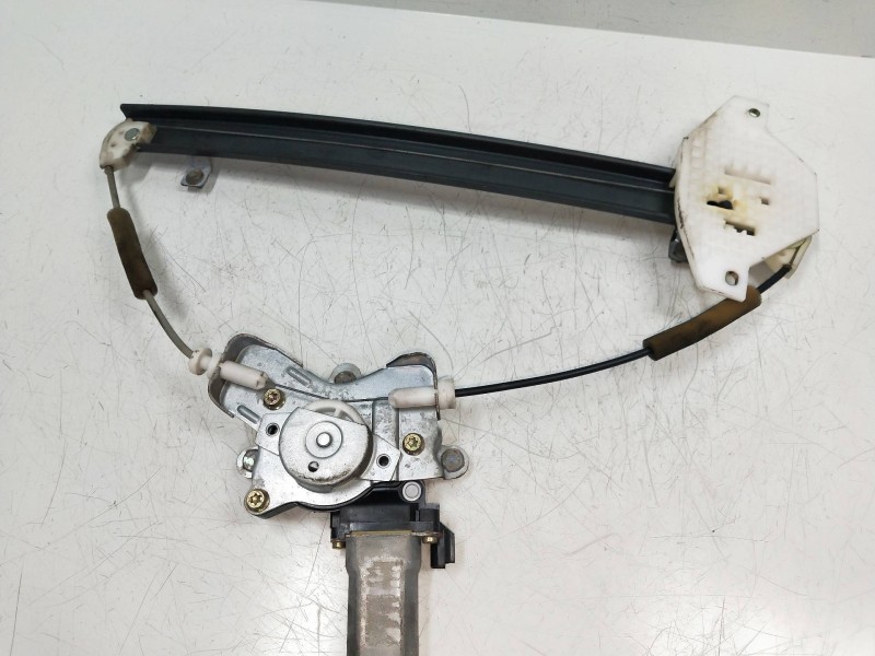 Recambio de elevalunas trasero derecho para ssangyong rodius 2.7 turbodiesel cat referencia OEM IAM   5P