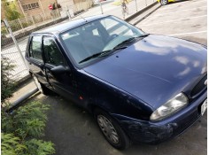 ford fiesta berlina del año 1999