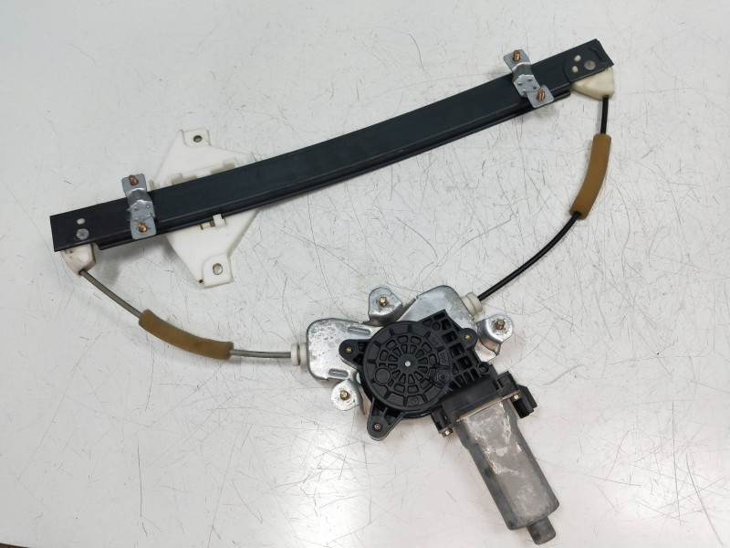 Recambio de elevalunas trasero izquierdo para ssangyong rodius referencia OEM IAM   
