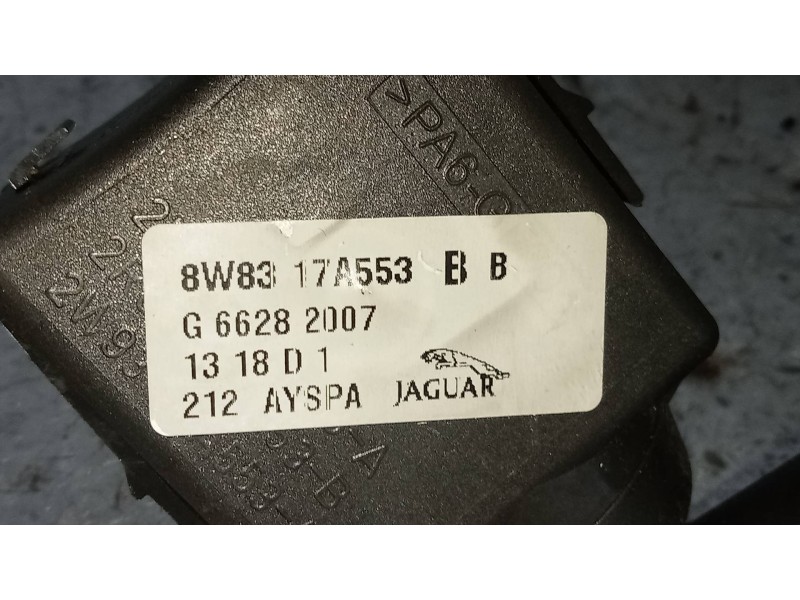 Recambio de mando limpia para jaguar xf 3.0 v6 diesel luxury referencia OEM IAM 8W8317A553  