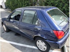 ford fiesta berlina del año 1999 2