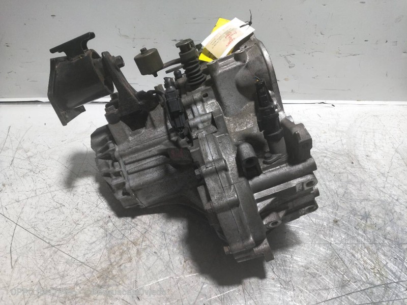 Recambio de caja cambios para hyundai getz (tb) 1.5 crdi referencia OEM IAM J42271 492111 