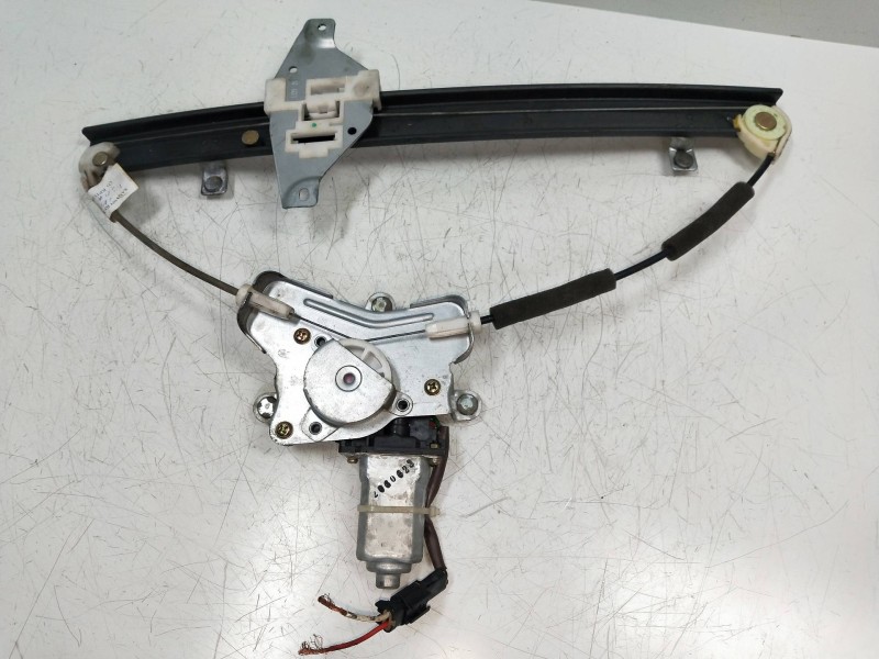 Recambio de elevalunas trasero derecho para ssangyong rexton 2.7 turbodiesel cat referencia OEM IAM 8810008011  5P