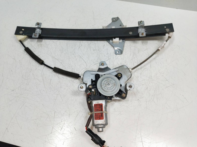 Recambio de elevalunas trasero derecho para ssangyong rexton 2.7 turbodiesel cat referencia OEM IAM 8810008011  5P