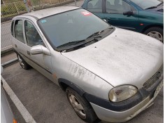 opel corsa b del año 2000