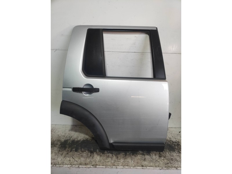 Recambio de puerta trasera derecha para land rover discovery v6 td s referencia OEM IAM   