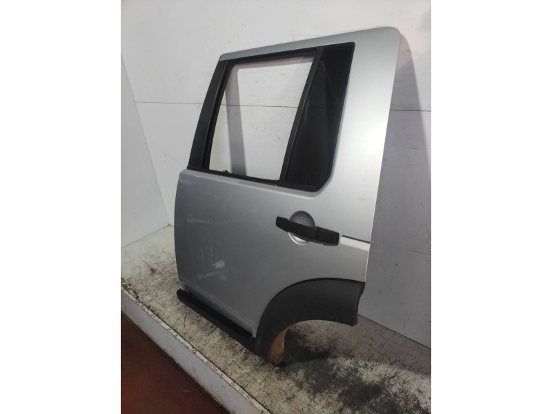 Recambio de puerta trasera izquierda para land rover discovery v6 td s referencia OEM IAM   