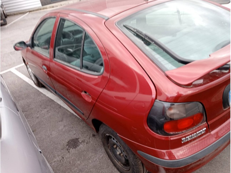 renault megane i berlina hatchback (ba0) del año 1998