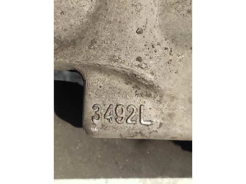 Recambio de mangueta delantera izquierda para saab 9-3 sport sedán aero referencia OEM IAM 3492L  