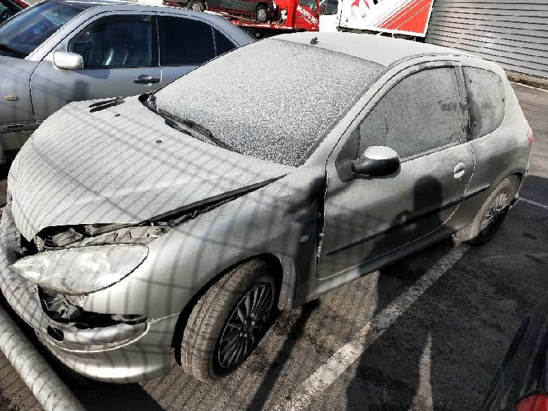 peugeot 206 berlina del año 2004