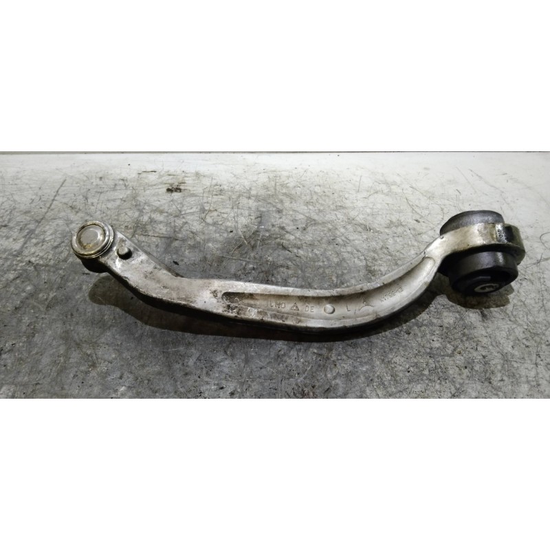 Recambio de brazo suspension inferior delantero izquierdo para audi a6 berlina (4b2) 2.5 tdi referencia OEM IAM   