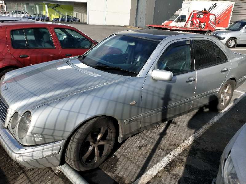 mercedes clase e (w210) berlina diesel del año 1998