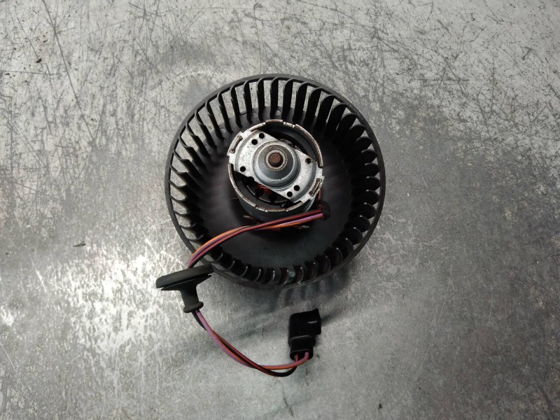 Recambio de motor calefaccion para ford fiesta berlina (dx) ambiente referencia OEM IAM 7735000908  