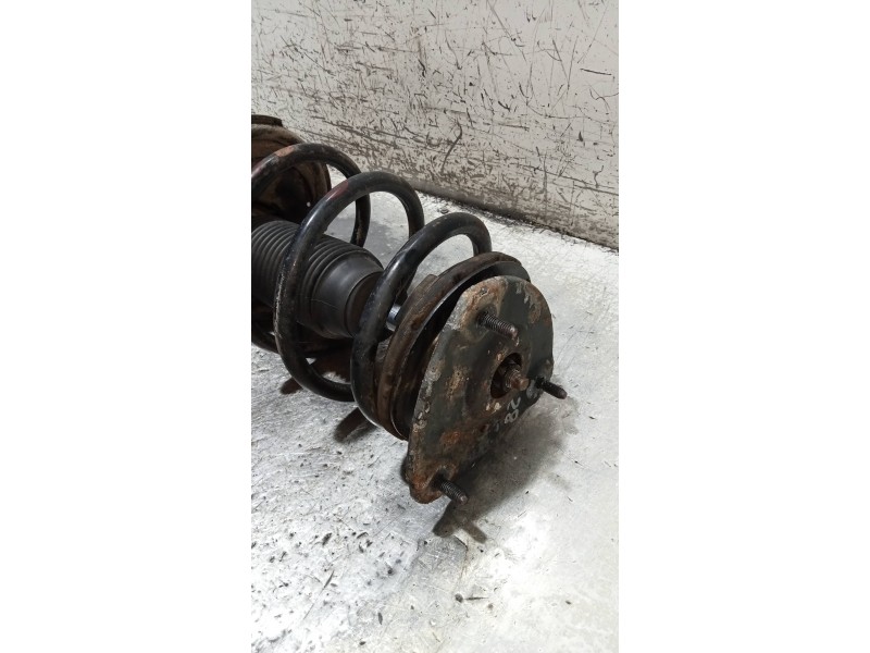 Recambio de amortiguador delantero derecho para hyundai accent (mc) gl crdi referencia OEM IAM   