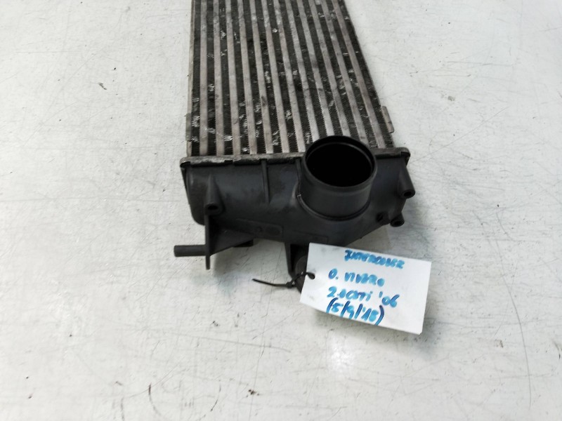 Recambio de intercooler para opel vivaro furgón/combi (07.2006 =>) combi l1h1 2,7t edition referencia OEM IAM 988650BB 93854162 