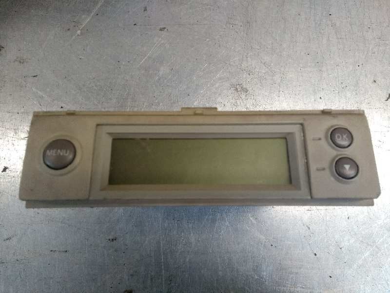 Recambio de pantalla multifuncion para nissan micra (k12e) acenta referencia OEM IAM AX607 4Y206211 07