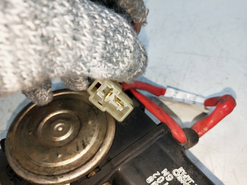 Recambio de elevalunas delantero derecho para suzuki swift sf berlina (ea) referencia OEM IAM 8343062B00 0621003102 4P