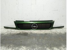 Recambio de rejilla delantera para opel astra f berlina california referencia OEM IAM   