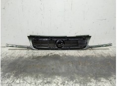 Recambio de rejilla delantera para opel astra f berlina california referencia OEM IAM    2