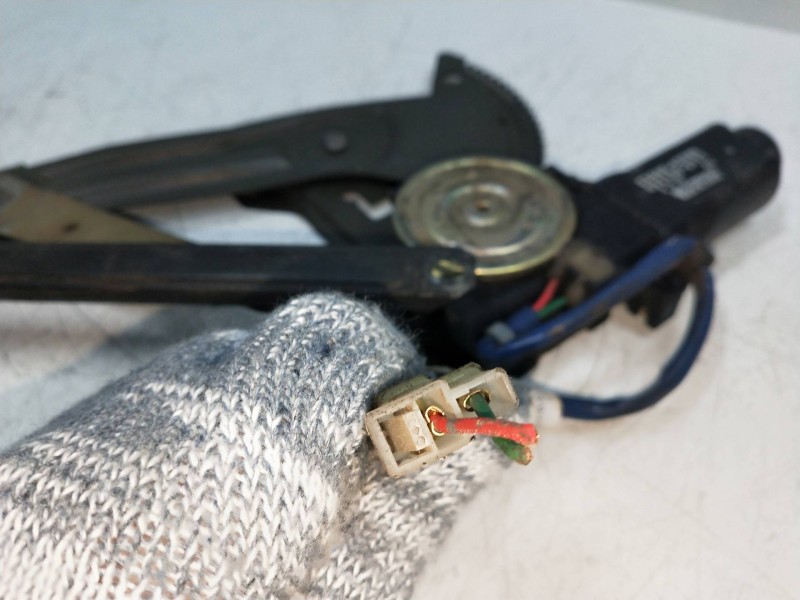 Recambio de elevalunas delantero izquierdo para suzuki swift sf berlina (ea) referencia OEM IAM 8346062B00 0621003112 4P