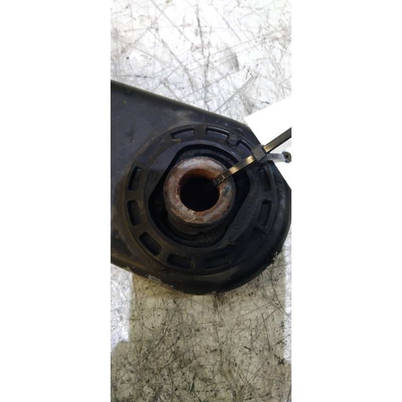 Recambio de brazo suspension inferior delantero izquierdo para citroen c3 1.4 hdi sx plus referencia OEM IAM   