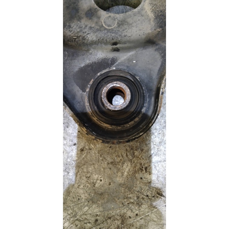 Recambio de brazo suspension inferior delantero izquierdo para citroen c3 1.4 hdi sx plus referencia OEM IAM   