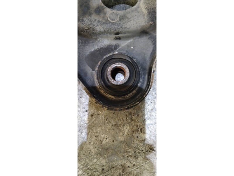Recambio de brazo suspension inferior delantero izquierdo para citroen c3 1.4 hdi sx plus referencia OEM IAM   
