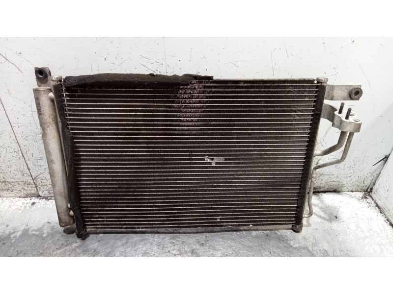 Recambio de condensador / radiador aire acondicionado para hyundai accent (mc) gl crdi referencia OEM IAM 976061E300  