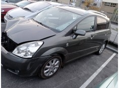 toyota corolla verso (r1) del año 2004