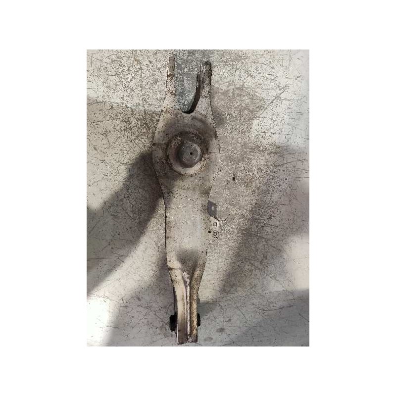 Recambio de brazo suspension inferior trasero derecho para saab 9-3 sport sedán aero referencia OEM IAM   