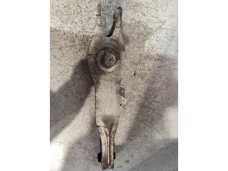 Recambio de brazo suspension inferior trasero derecho para saab 9-3 sport sedán aero referencia OEM IAM   