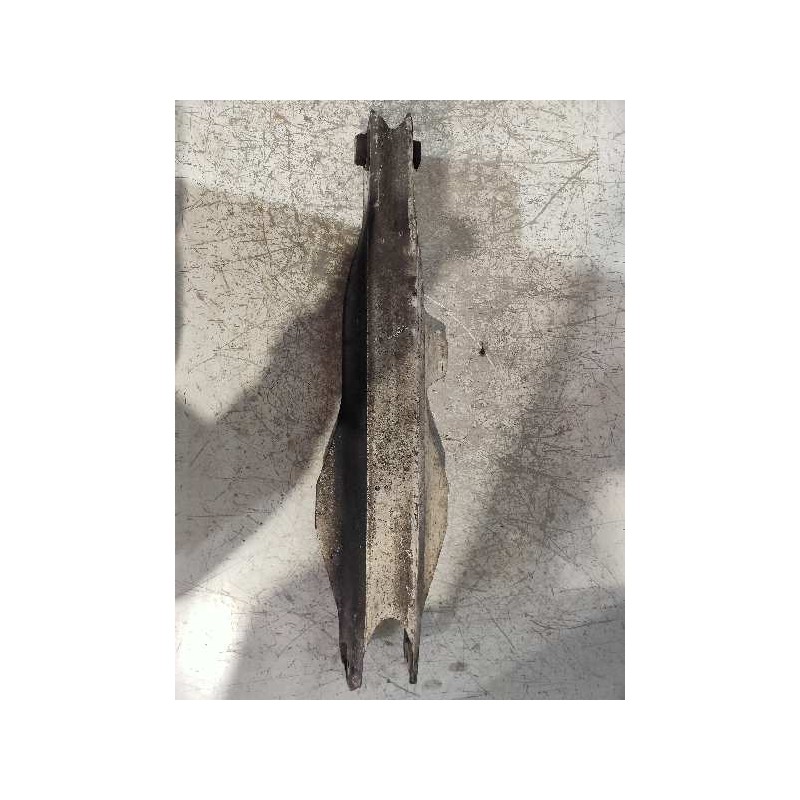 Recambio de brazo suspension inferior trasero derecho para saab 9-3 sport sedán aero referencia OEM IAM   