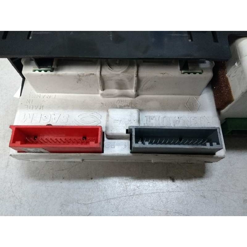 Recambio de pantalla multifuncion para renault laguna ii (bg0) 1.9 dci diesel referencia OEM IAM P8200002604A 216541195 AFFA2SSP