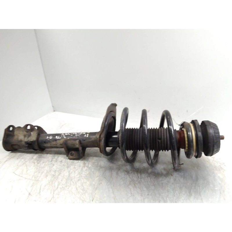 Recambio de amortiguador delantero izquierdo para mercedes vito combi 06.2003  115 cdi largo (639.703) referencia OEM IAM A63932