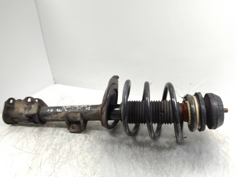 Recambio de amortiguador delantero izquierdo para mercedes vito combi 06.2003  115 cdi largo (639.703) referencia OEM IAM A63932