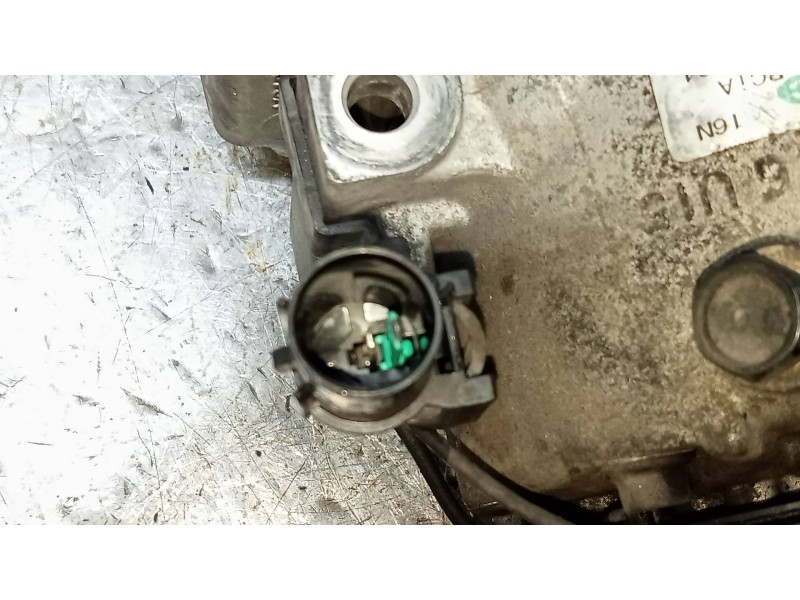 Recambio de compresor aire acondicionado para hyundai accent (mc) gl crdi referencia OEM IAM F500CB5DA06  