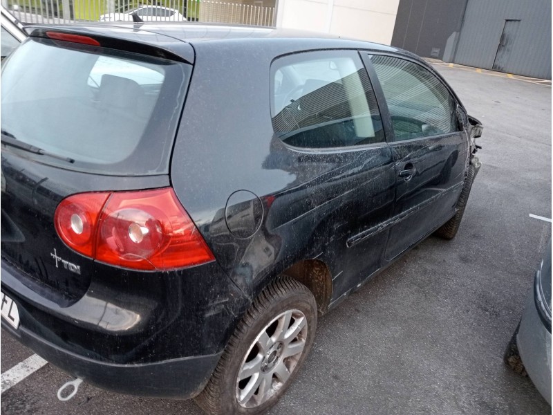 volkswagen golf v berlina (1k1) del año 2006