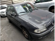 opel astra f berlina del año 1996