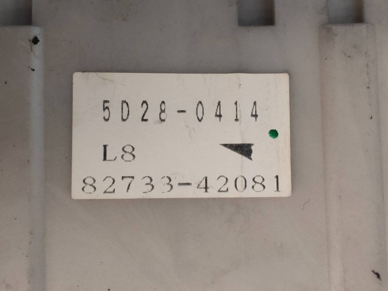 Recambio de caja reles / fusibles para toyota rav 4 (a2) 2.0 d-4d executive 4x4 (2003) referencia OEM IAM 8273342081  