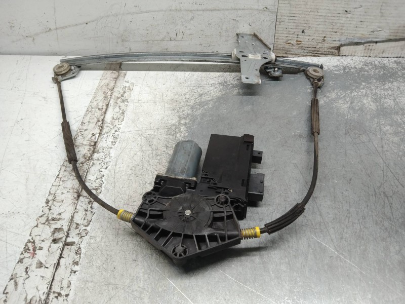 Recambio de elevalunas delantero izquierdo para peugeot 307 (s1) xs referencia OEM IAM 0130821767 9637131280 3P