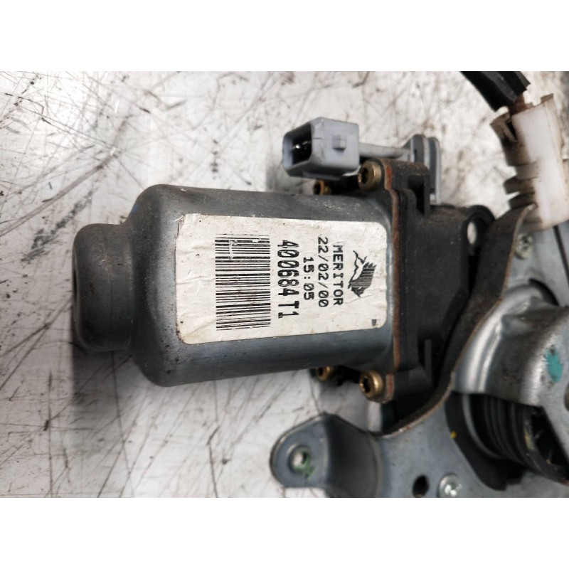 Recambio de elevalunas delantero derecho para mg rover serie 75 (rj) 2.0 cdt classic referencia OEM IAM 400684T1  4P