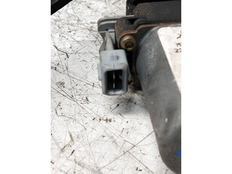 Recambio de elevalunas delantero derecho para mg rover serie 75 (rj) 2.0 cdt classic referencia OEM IAM 400684T1  4P