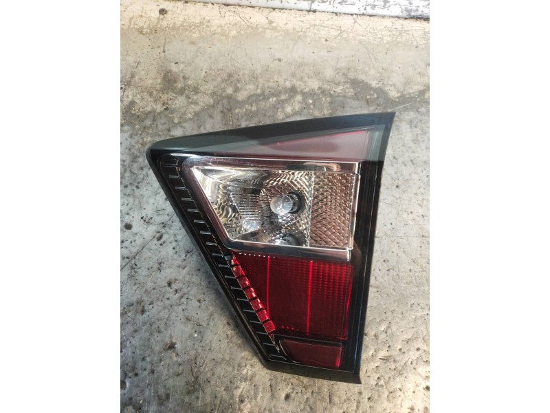 Recambio de piloto trasero derecho interior para ford kuga (cbs) 2.0 tdci cat referencia OEM IAM GV4113A602DE L90110235 