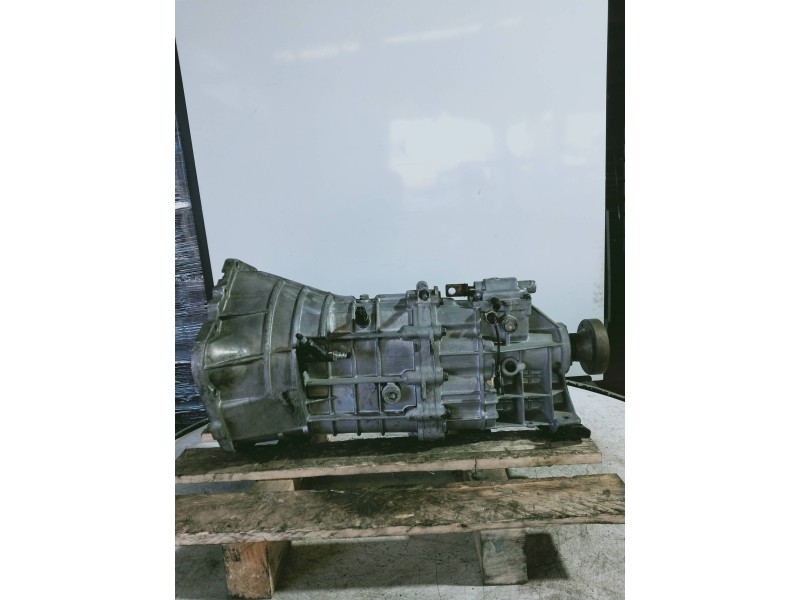 Recambio de caja cambios para ssangyong rodius xdi trend referencia OEM IAM G3102021111 MAD2100 800067 2WD DMF CSC