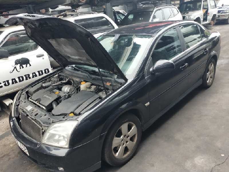 opel vectra c berlina del año 2004